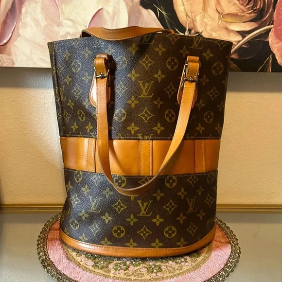 Louis Vuitton PM bucket bag - Picture 1 of 11